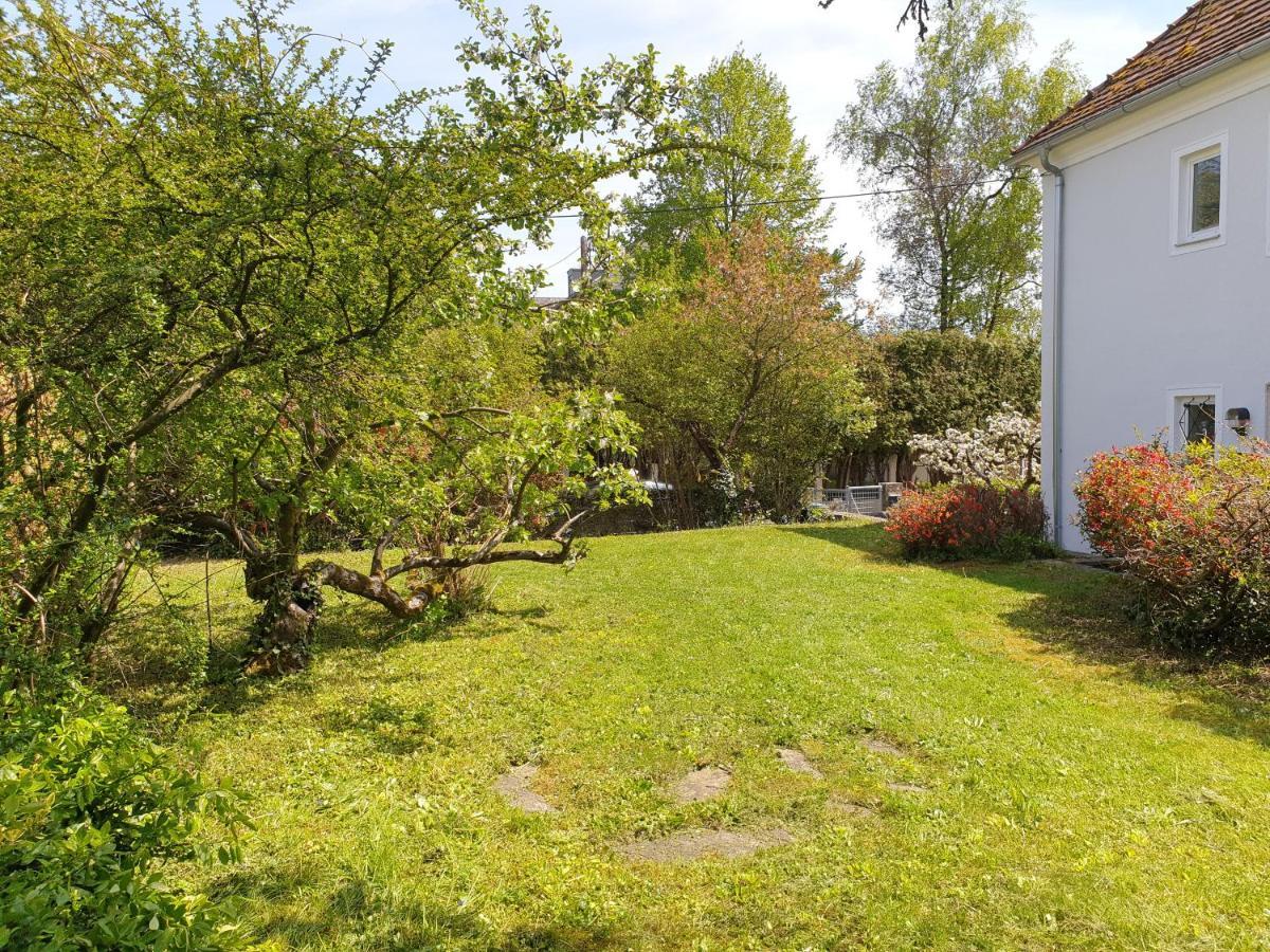 FAMILY APARTMENT LINZ Wohnen mit Garten am Fusse des Pöstlingbergs TOP LAGE Villenviertel Exterior foto